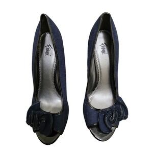 Fioni‎ Women's Navy Blue Peep Toe High Heels Rosette Accent Size 10W